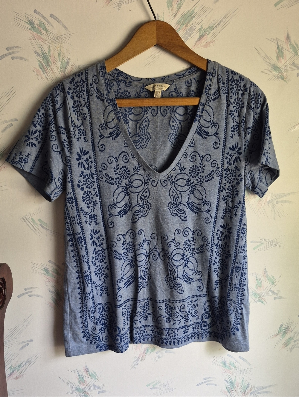 Lucky Brand Blue Short Sleeve Top V-neck Size XS